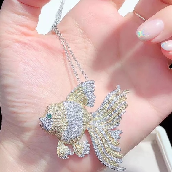 15ct Fish Brooch - Picture 3 of 9